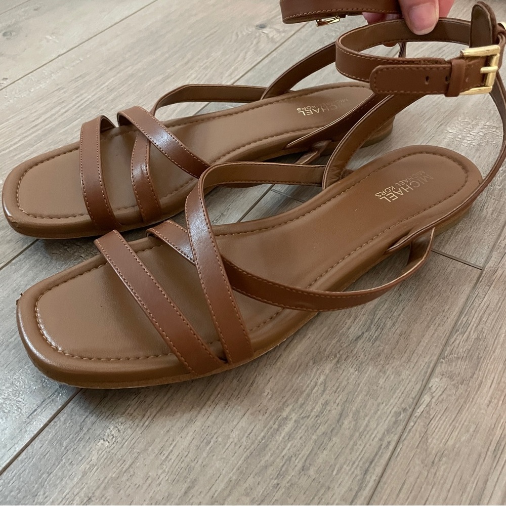 Michael Kors Tan Leather Gladiator Sandals, size 7.5 - Picture 5 of 6